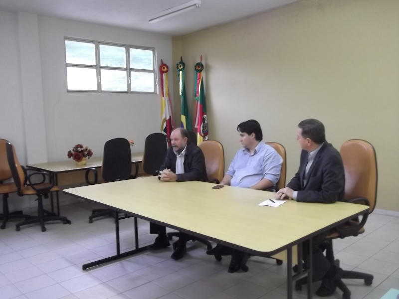 Fechamento de Centros Cirúrgicos preocupa prefeito Sommer
